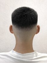 フッタ(Futta)&nbsp;新宿メンズフェードカット 清潔感ビジネスショート