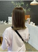 明るめオリーブベージュ
