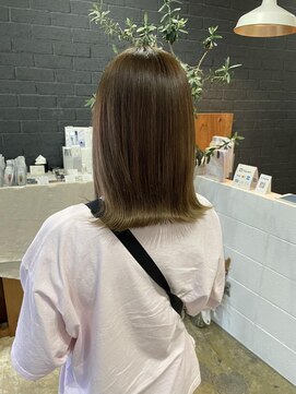 ニド(2do) 明るめオリーブベージュ