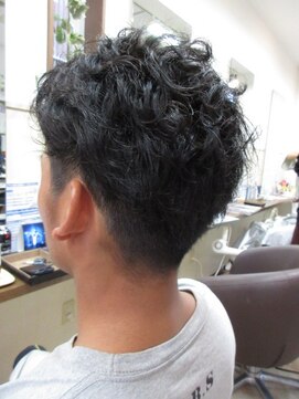 コアフィールフィス(COIFFURE fils) ハードパーマ×ツーブロ