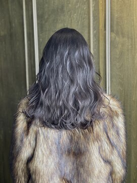 エイミー(Aimee) Aimee町田 シルバーグレージュ×ニュアンスカール