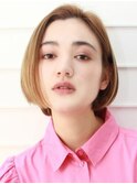 大人可愛い前下がりショートボブ