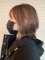 ヘアサロン アプリ(hair salon APPLI) 『くびれボブ　インナーカラー☆　プラチナベージュ×シルバー』