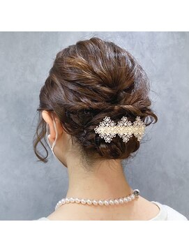 ミル(1001 mille) 結婚式に！編み目が可愛い大人アレンジ【1001mille】