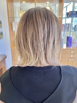 スニップ(Snip) 30代40代50代大人美人切りっぱなしボブ白髪ぼかしハイライト