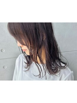 大人女性の為のサロン。落ち着いた雰囲気の店内で、ゆったりとしたサロンタイムを◇[真岡/abbzi]