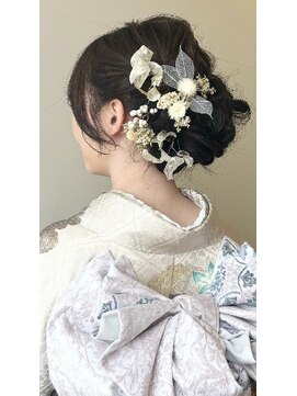 ロフト プロデュースドバイウシワカマル(loft produced by ushiwakamaru) 成人式アレンジ