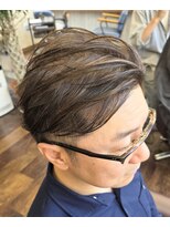 リスキーズ(RISKY'S)&nbsp;ツーブロック×ハイライト