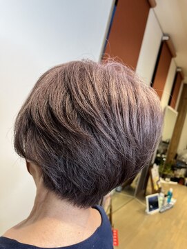 プレーゴ美容室 明るい白髪染め