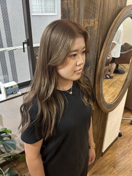 ワンエイティーディグリース 中目黒(180°One Eighty Degrees.) ハイトーンカラーミルクティーベージュブリーチダブルカラー