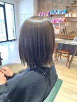 サラ(sarah)&nbsp;切りっぱなしボブ/ナチュラルグレージュ