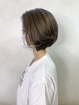オースト ヘアー ステラ 新宿店(Aust hair Stella)&nbsp;前下がりミニボブ×ローライトMIXカーキグレージュ　K
