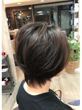 リュクス(Luxe) 美フォルムショートボブ