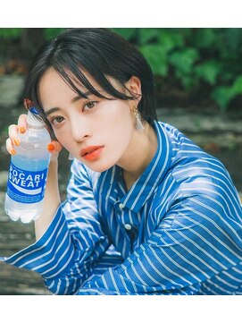 トゥーナ 表参道(tona) 20代30代40代マッシュショートフェザーバングカーキグレージュ