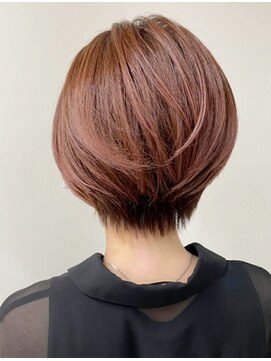 アイコニック 天神店(ICONIQ) ピンクなハンサムショート