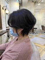 カリーナ(Carina)&nbsp;★キシタクヘアー★前下がりハンサムショート