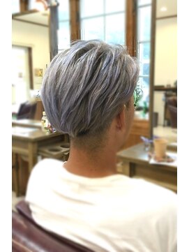 美容室 ティアナ ココ(TIEANA.COCO) Wカラーシルバー