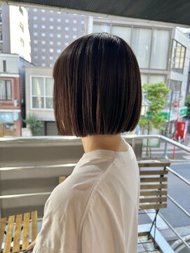 ヘアーアンドメイク ビス(HAIR&MAKE bis) ミニボブ☆ももこ