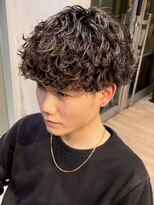 リット バイ フィフス 鹿児島中央駅店(Lit. by fifth)&nbsp;鹿児島波巻きパーマスパイラルパーマメンズマッシュツーブロック