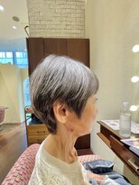 エルサフィロ ヨドヤバシ(el zafiro yodoyabashi)&nbsp;【el zafiro yodoyabashi】耳周り首周りスッキリショート