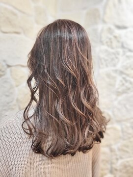 アムネシア 三軒茶屋(AMNESIA) ショコラベージュ/暗めカラー/大人ガーリー