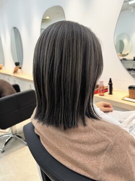 ソソ(soso.) ミディアムヘア/デザインカラー/フェイスフレーミング/木更津