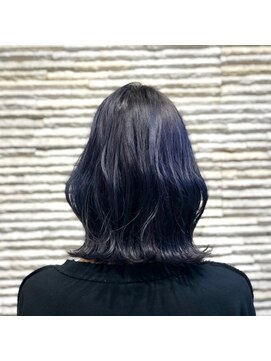 ビスイル 秋葉原店(Vis ill) 暗めネイビーブルー♪ローレイヤー波巻き仕上げ