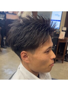 グロウ 天神店(growth) 束感アップバングショート