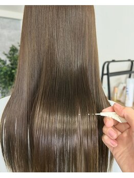 ヘア サロン スヌープ(hair salon SNOOP)の写真/髪の表面だけでなく内側から丁寧にダメージケア◎髪の内部から潤いを閉じ込め、毛先まで艶のある美髪に♪
