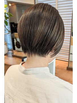 ヘアスタジオルース(HAIR STUDIO LUZ) 40代50代60代の大人ボブ/白髪ぼかしハイライト/堀江/北堀江