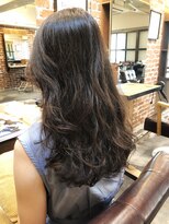 チョビー(Chobii)&nbsp;表参道デジタルパーマロングヘアイルミナカラーアッシュ/栗原