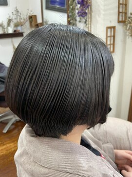美容室 メザミー MESAMIES 結べるボブつるんと艶髪×ナチュラル小顔ショート