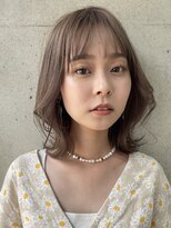 ベージュカラーくびれボブ【肥田亜沙美】