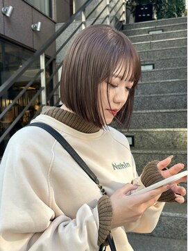 ロマリア(Lomalia) 【Lomalia表参道/原宿】ボブ グレージュ シアーカラー セミディ