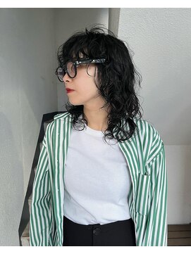 スタニング 渋谷(STUNNING.) ウルフパーマ レイヤーパーマ 黒髪パーマ