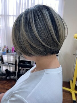 アンメリーアン(Ann merry ann) インナーカラー艶髪ネイビーグレーアッシュ大人美人