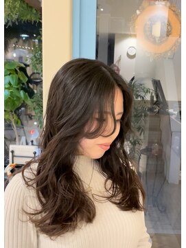 シアン 栄店(CYAN.) ロング×ゆるめウェービーパーマ