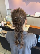 アヴァンス 北花田店(AVANCE) 編み下ろしポニー