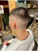 MEN’S HAIR/サーフカール/刈り上げセンターパート/<理容室>