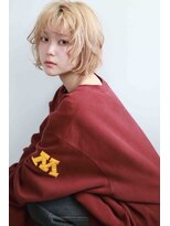 モコ(MOCO)&nbsp;ボブレイヤーカット×ミルクティーカラー