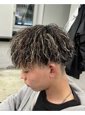 ツイストスパイラルパーマ/金メッシュ/メッシュパーマ