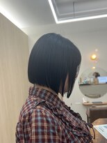 コットバイ ラヴェスト(Cott by lovest)&nbsp;タイトな質感が可愛い切りっぱなしボブ