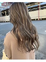 ファンド 千葉(fand)&nbsp;ミディアムヘアグレージュカラーハイライトカラー白髪ぼかし