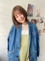 リタ(Lita.)&nbsp;柔らかブラウンベージュ くびれカット ひし形シルエット 小顔