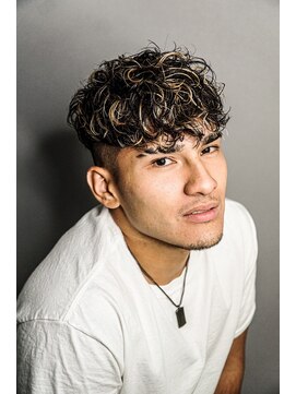 ゴールドシブヤ(GOALD SHIBUYA) スペインカール