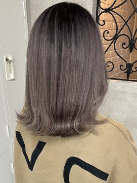 ルノン シェリー(LUNON cheliy) イメチェンヘアスタイルホワイトブロンド外ハネボブ美髪のススメ