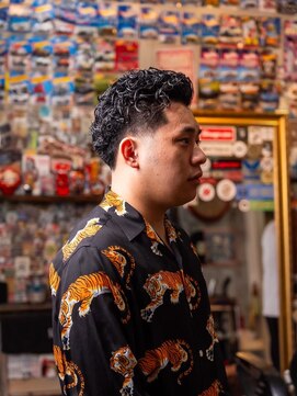 マーリィズバーバー 本店(MARLEY'S BAR BER) 極道パーマ