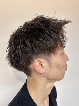 フリゼーア 川西店(FRISEUR) ツーブロックスタイル