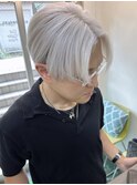 ☆メンズホワイトカラー×センターパートスタイル
