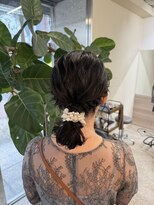 ルチア パリ(Luccica PARIS)&nbsp;【Luccica Paris takako】ローポニーアレンジ